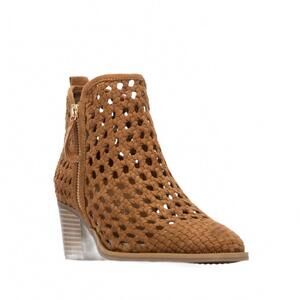 NEW XTI women's ankle boots in camel